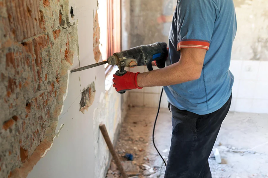 Cracked Wall / Structural Repair in Combined Locks, WI